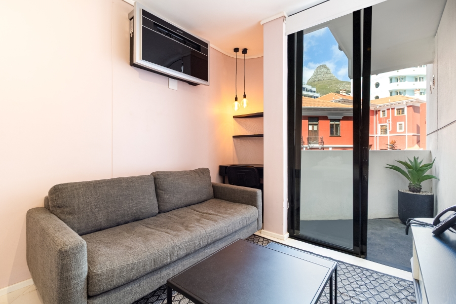 1 Bedroom Property for Sale in Sea Point Western Cape